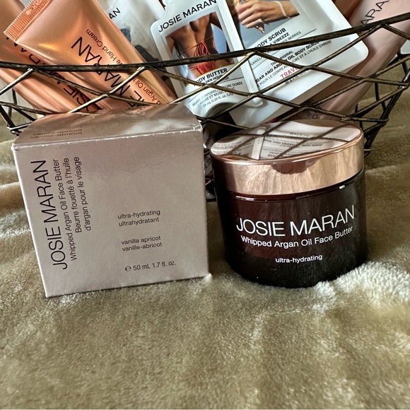 Josie Maran Whipped Argan Oil Face Butter New in Box 1.7 floz Vanilla-Apricot - Picture 1 of 6